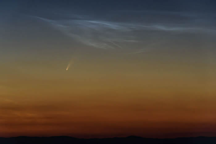 匈牙利上空的NEOWISE彗星
