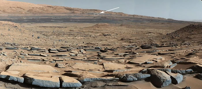 其中一张图片可以追溯到2014年，甚至展示了火星车当前位置的远景。