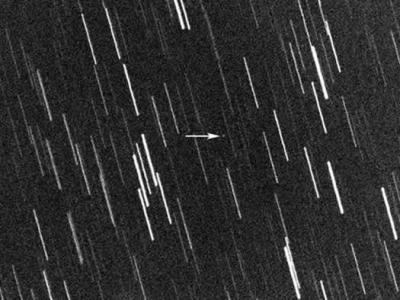 巨型小行星“2010 FR”今天将飞过地球