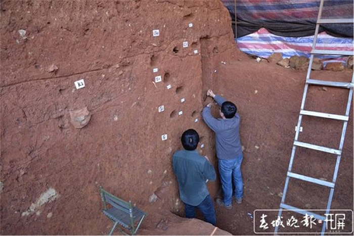 云南省大理州鹤庆龙潭遗址考古发掘出土5725件旧石器时代石制品
