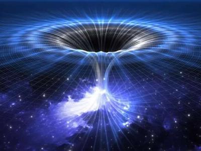 新研究发现伽马射线的不寻常闪光或可揭示看似巨大的黑洞其实是虫洞