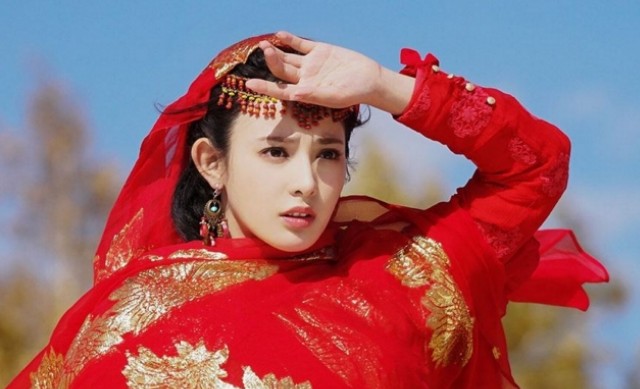 彭小苒老公照片 她凭借东宫走红是范冰冰旗下最美的艺人