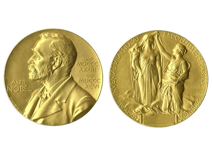 （左起）彭罗斯、根策尔及盖兹获得诺贝尔物理学奖。