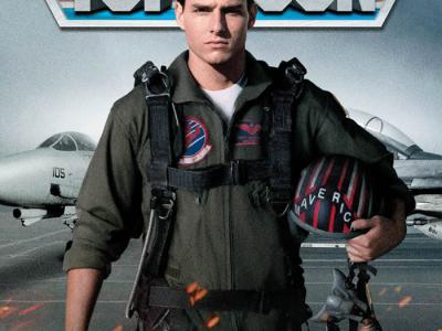 美国海军授予电影《壮志凌云》的演员汤姆•克鲁斯和制片人荣誉海军飞行员的称号