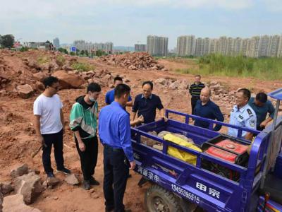 广东省河源市区32枚遭偷盗的恐龙蛋化石被追回
