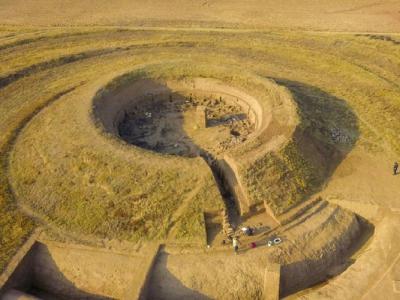 内蒙古考古人员正式发掘呼和浩特市内的北魏皇帝祭天遗址