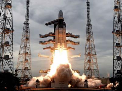 印度成功进行2020年首次航天发射 极轨卫星运载火箭（PSLV）搭载10颗卫星升空