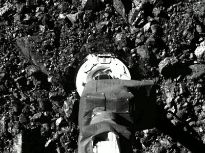 欧西里斯号太空船漏失部分贝努Bennu小行星样品 所幸剩余样本安全无虞