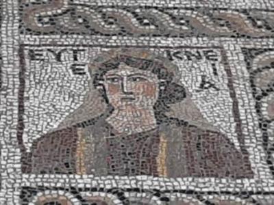《自由每日新闻报》：土耳其的奥斯曼尼耶省考古发现“方块状的蒙娜丽莎”马赛克壁画
