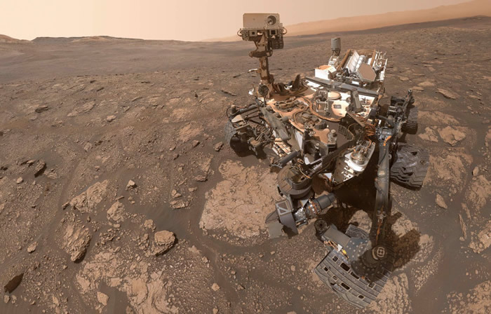 NASA“好奇号”火星车在“毅力”号探测器到来前拍下自拍照