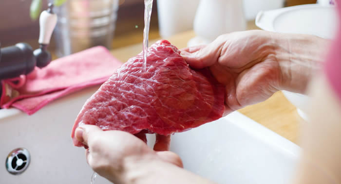 牛津大学科学家发现不吃肉会增加骨折风险