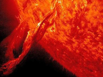 《天文学杂志》：“旅行者”航天器首次发现太阳大耀斑引发的电子宇宙射线爆发