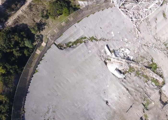 波多黎各的阿雷西博天文台射电望远镜平台倒塌 接收盘面受损