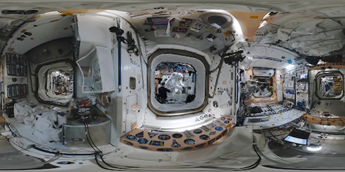 虚拟现实（VR）系列纪录片《太空探索者：国际空间站体验》在国际空间站开机