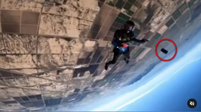 美国男子高空跳伞时iPhone从3658公尺高空坠地 沙漠中找到竟然还能用