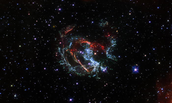 欧洲航天局发布超新星遗迹1E 0102.2-7219的照片