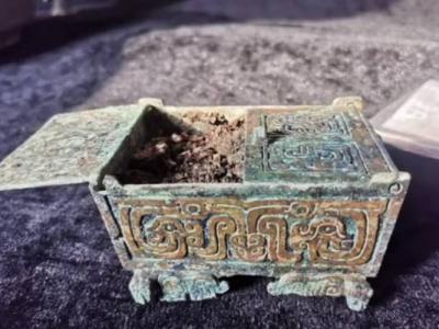 山西运城垣曲北白鹅墓地出土周代铜盒 疑为古代女性化妆盒
