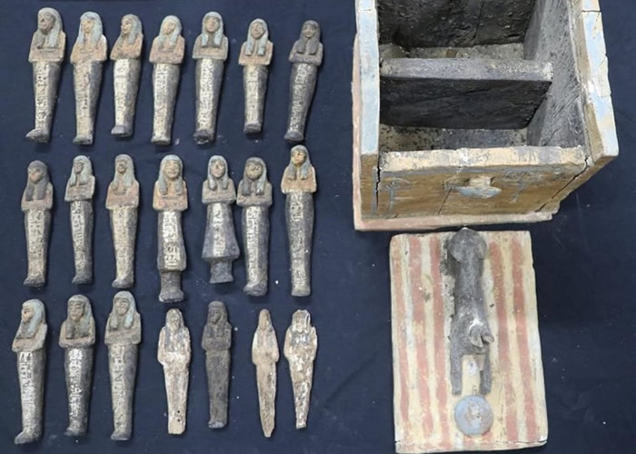 埃及吉萨省塞加拉墓地发现古王后陵庙及50副完好棺木 追溯至3000年前