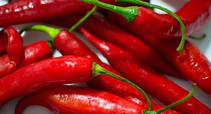 《美国心脏病学会杂志》：研究称吃辣椒或有益心脏健康