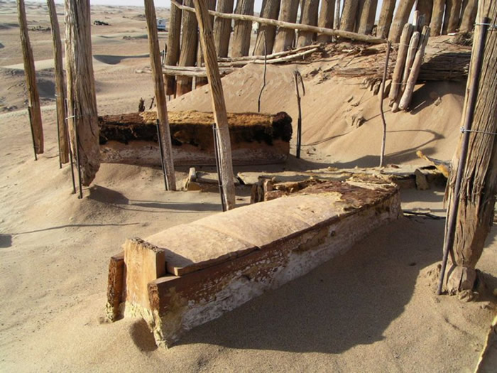 小河墓地：罗布荒原上的中西文明交融之谜 揭开4000年前不腐女尸“小河公主”谜团