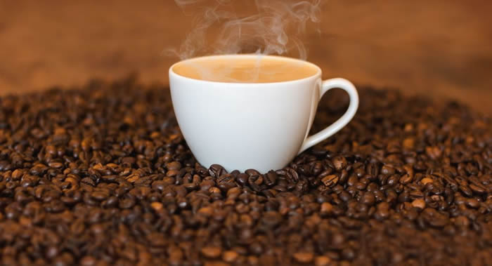 皮肤科医生介绍咖啡的有益成分和在美容中的作用