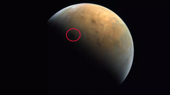 阿联酋“希望号”探测器成功发回第一张火星照片
