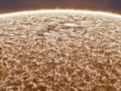 Reddit用户在自家后院用太阳望远镜拍摄的不可思议太阳照片