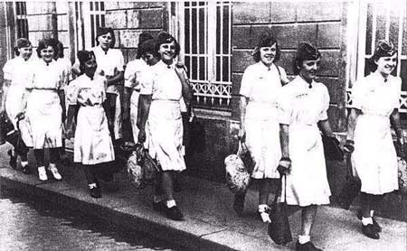 二战德国T-4护士组,伪装成救死扶伤的护士屠杀了数万人