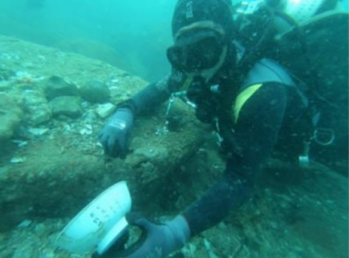 新加坡海域发现两艘数百年历史的古代沉船 元代青花瓷大量出土