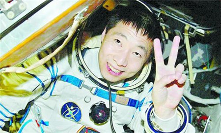 航天英雄杨利伟生死26秒,当初杨利伟到底经历了什么?