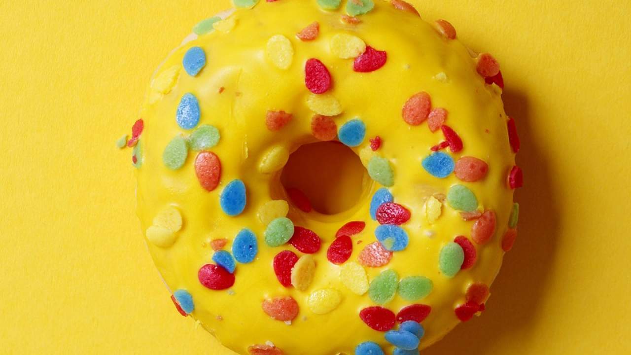 里昂大学天体物理学家认为宇宙的形状可能像一个巨大的3D甜甜圈