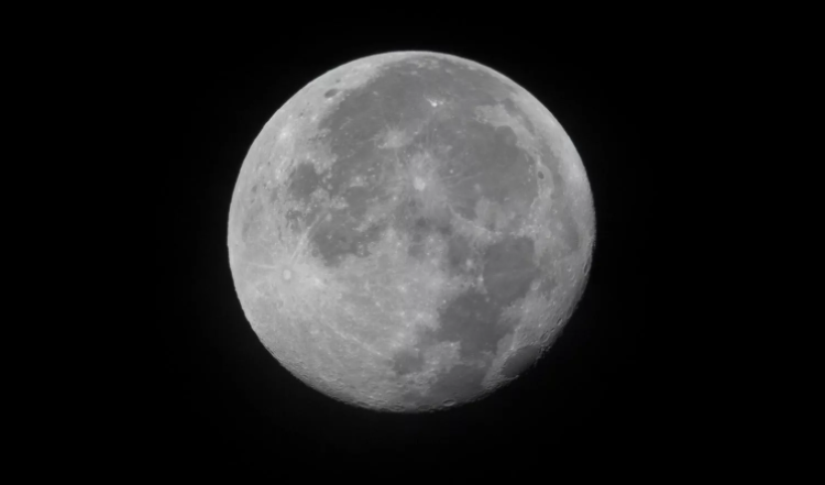 8月22日将迎来特殊满月——“季节性蓝月亮”