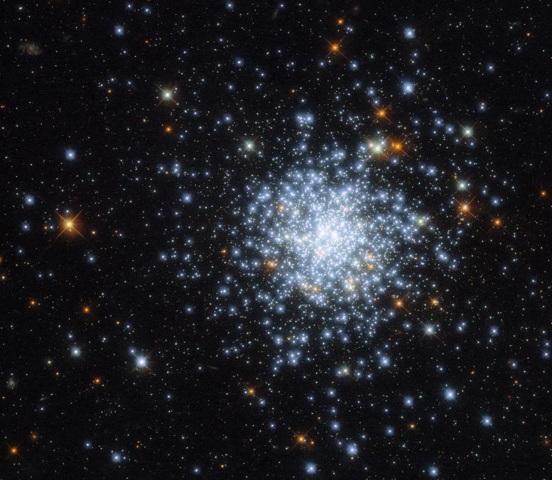 哈勃太空望远镜拍摄的大麦哲伦星系中的疏散星团NGC 2164图像