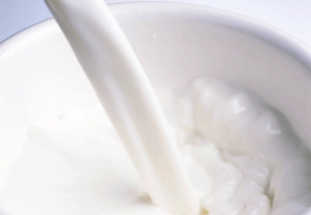 牛奶加热后溢出是怎么回事?牛奶加热溢出的原理是什么?