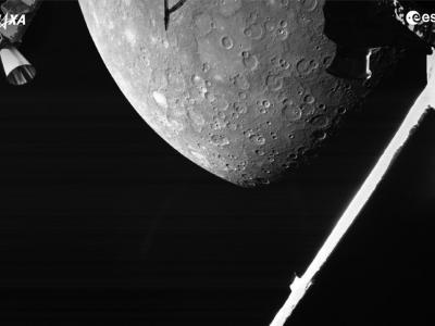 水星探测太空船贝皮可伦坡号BepiColombo传回第一批水星黑白影像