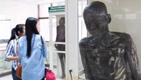 泰国干尸博物馆那个女尸是谁?泰国食人魔事件