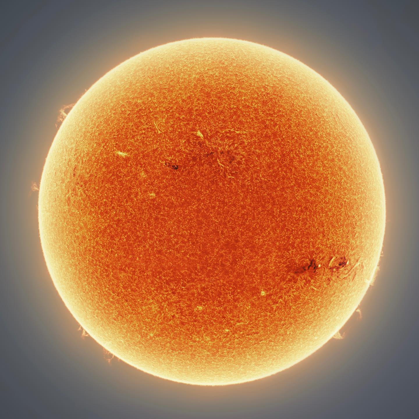 天体摄影家Andrew McCarthy发布一系列新太阳照片