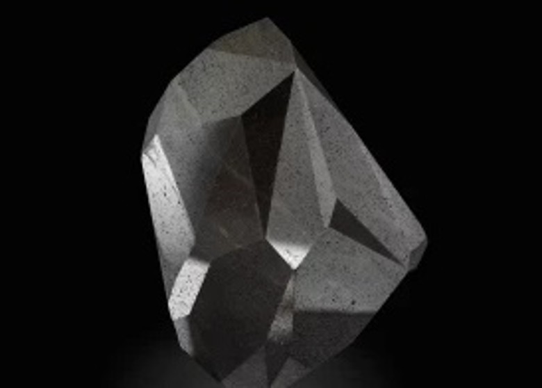 据説来自外太空、全球最大切割钻石“恩尼格玛”黑钻Enigma以428万美元成交