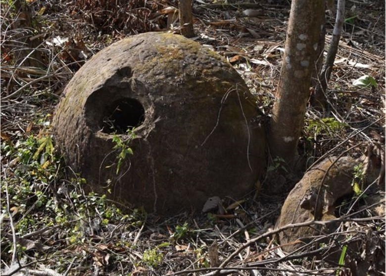 《亚洲考古学》：印度东部阿萨姆邦发现65个神秘巨型石缸 或与埋葬习俗有关
