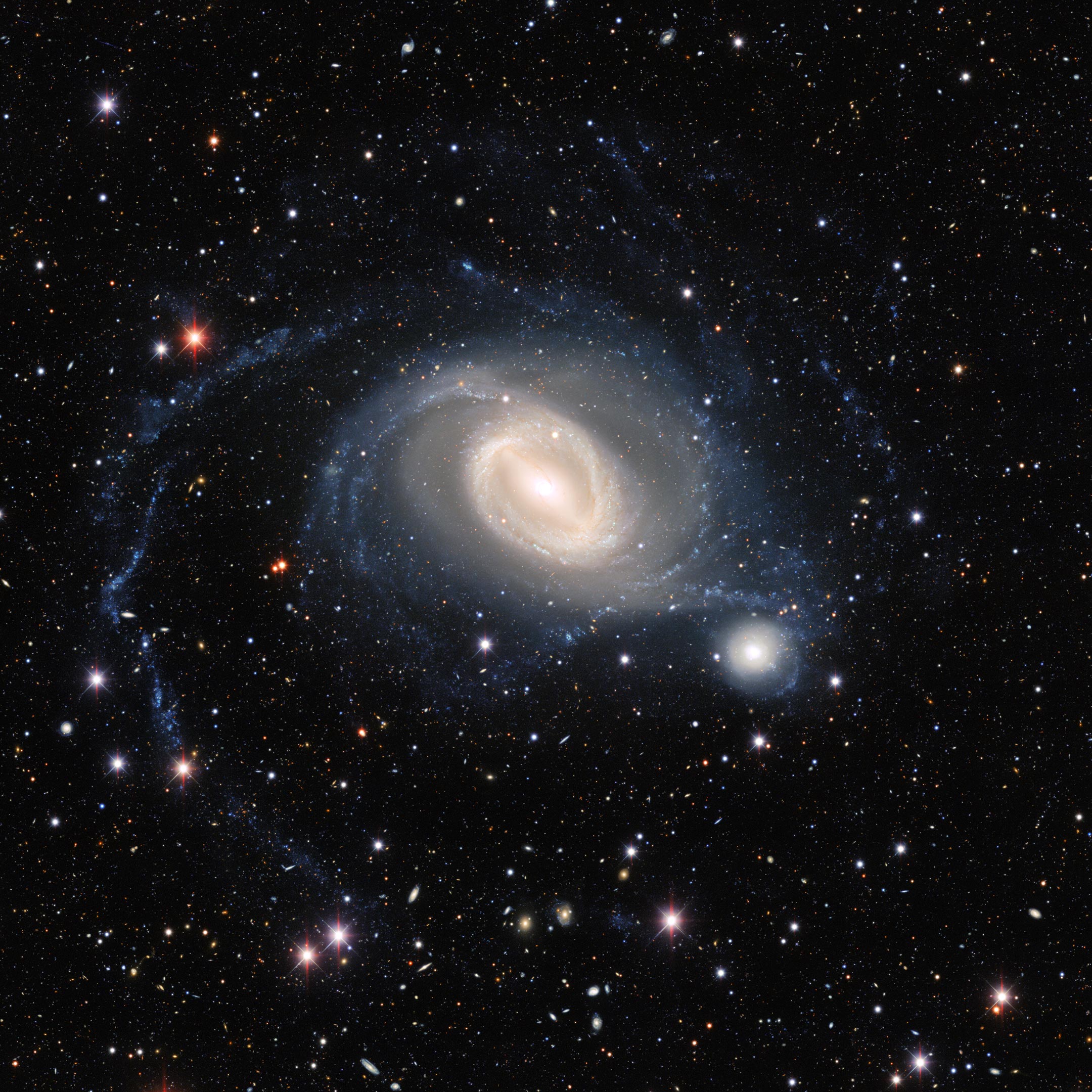 相互作用的星系NGC 1512和NGC 1510