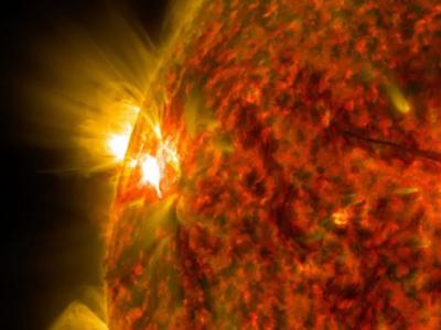 太阳黑子AR3038产生一个日冕物质抛射CME 可能正飞向地球