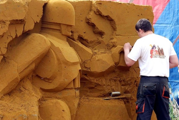 比利时世界上最大的沙雕节(2)