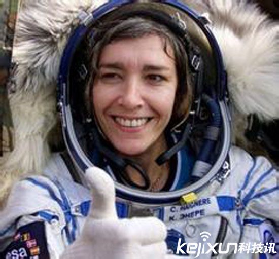 苏联女宇航员太空怀孕 出生一月会说话