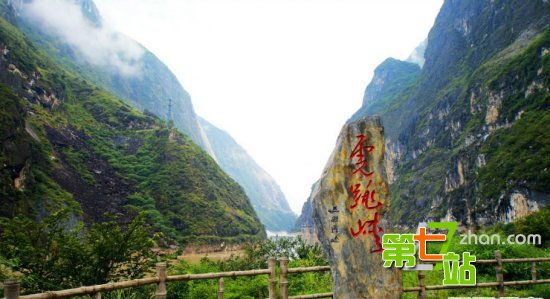 中国境内峡谷奇观：万壑争奇巧夺天工